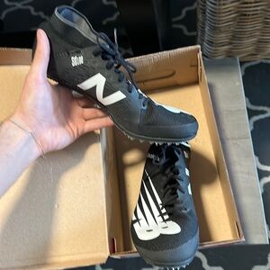New Balance woman’s size 8 sprinter spikes